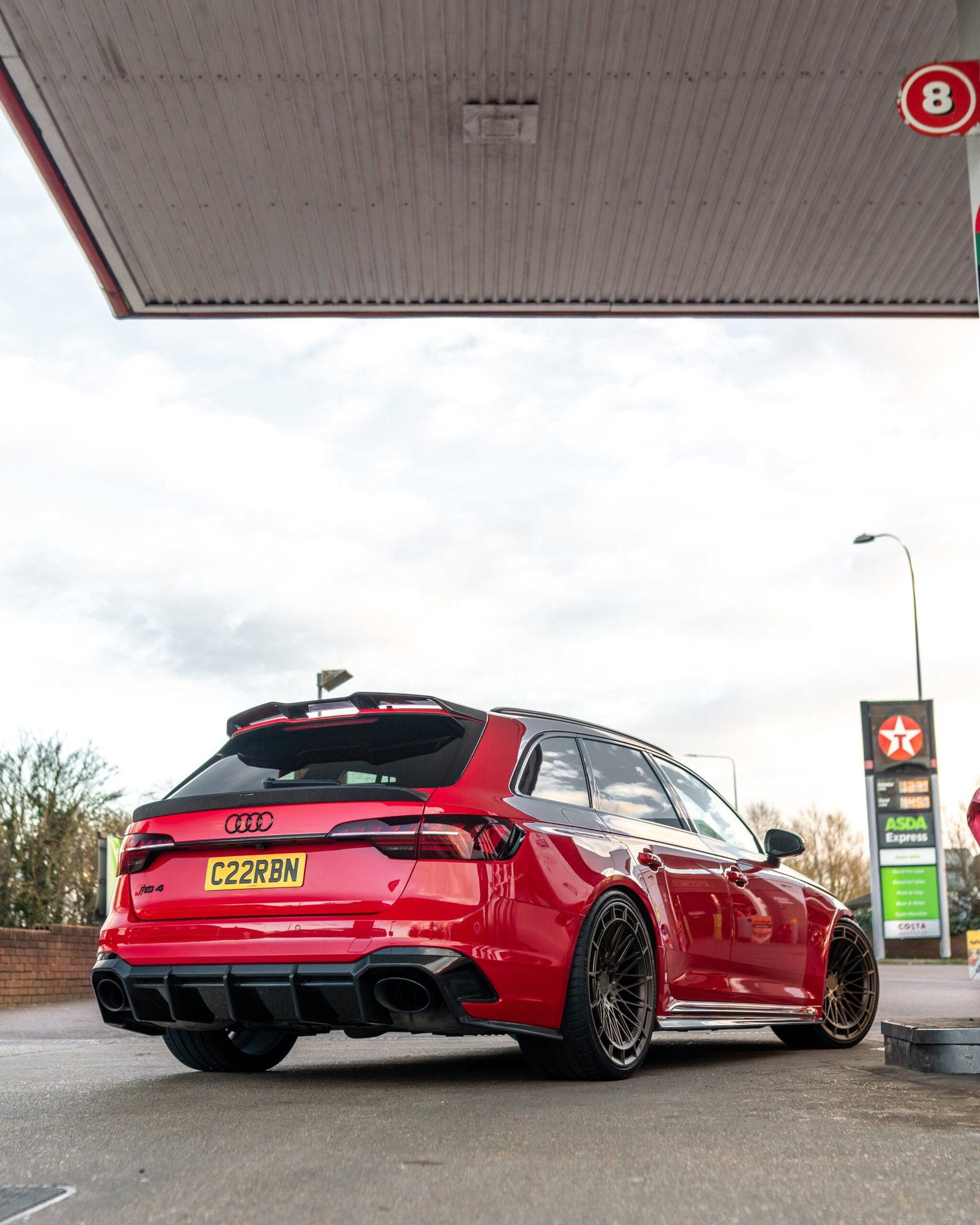 AUDI-A4S4RS4-B9-9_5-CARBON-FIBRE-MIDDLE-SPOILER-CT-DESIGN-8.jpg