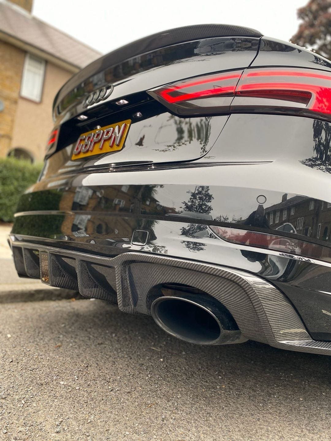 AUDI-RS3-8V-FACELIFT-FULL-CARBON-FIBRE-KIT-6.jpg