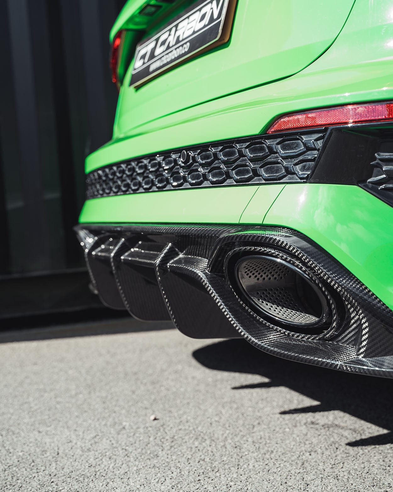 AUDI-RS3-8Y-2022-2024-SPORTBACK-FULL-CARBON-FIBRE-KIT-CT-DESIGN-4.jpg