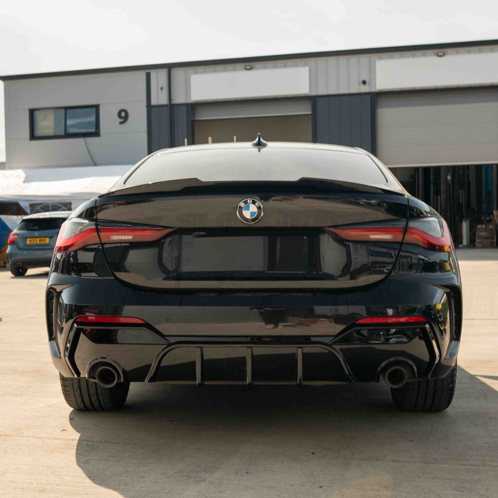 BMW-4-SERIES-G22G23-GLOSS-BLACK-ROUND-TIP-DIFFUSER-3.jpg