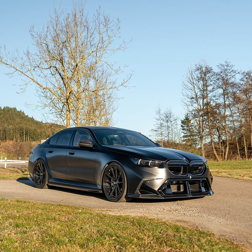 BMW G90 M5 CARBON FIBRE FULL KIT - V1 - CT DESIGN