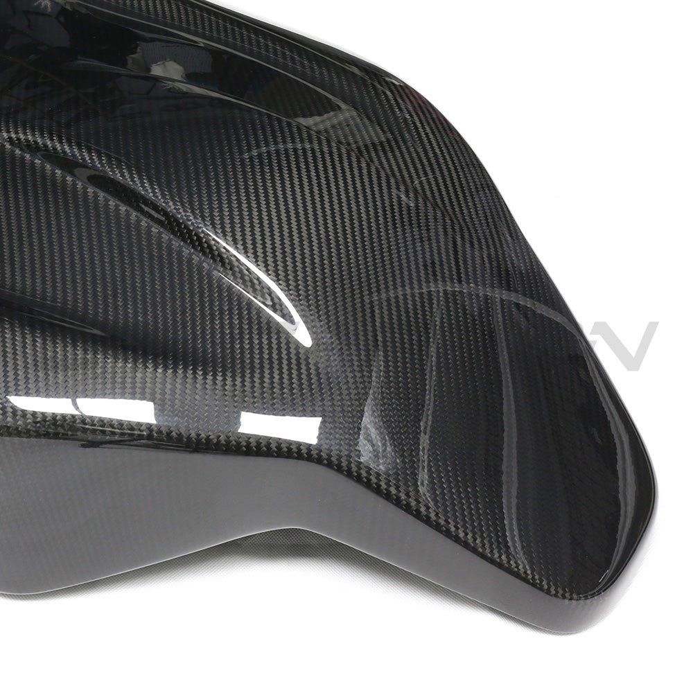 BMW-GXXF9X-FULL-CARBON-FIBRE-SEATS-BACKS-13.jpg