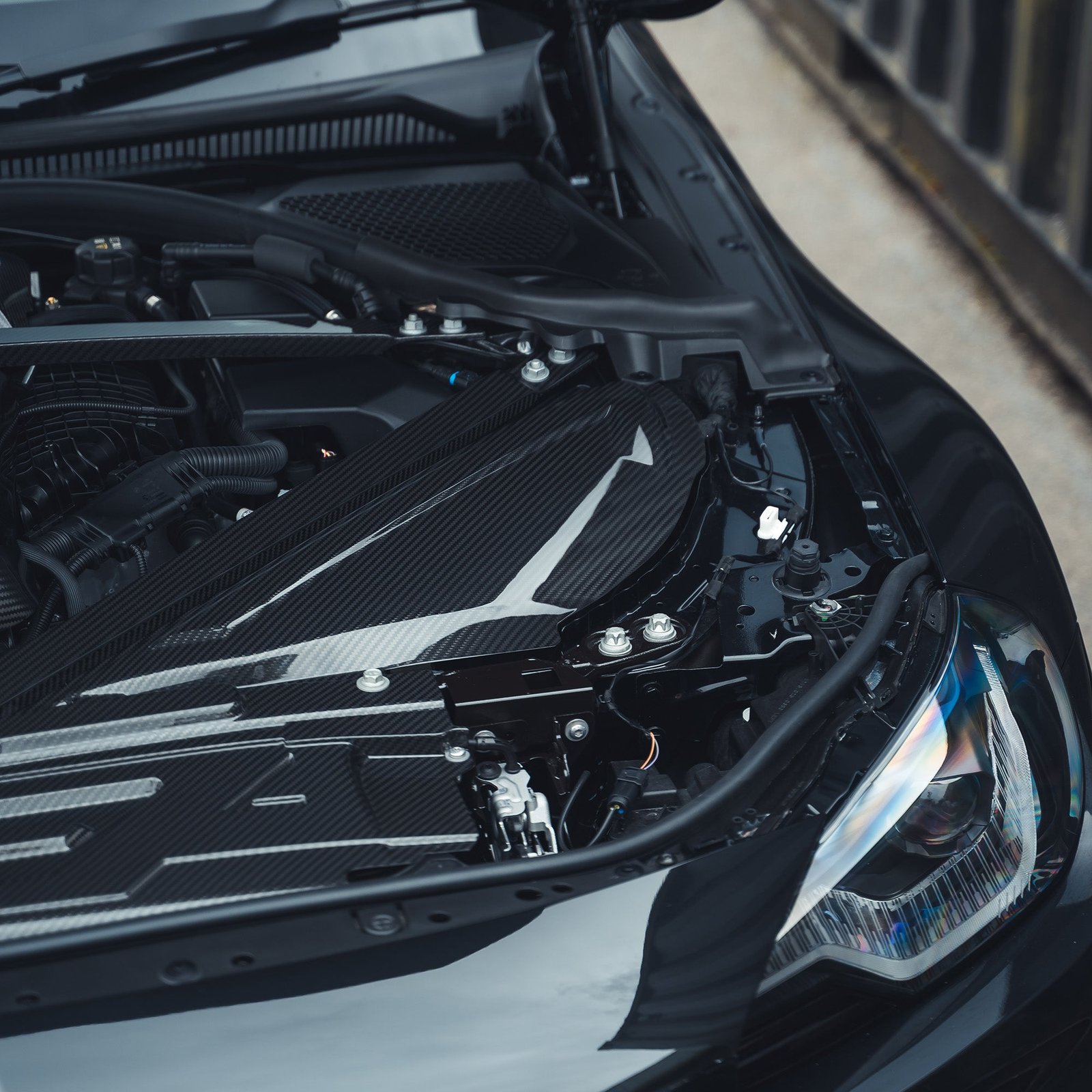 BMW-M2-M3-M4-G87G80G81G82G83-CARBON-FIBRE-AIR-INTAKE-COVER-3.jpg