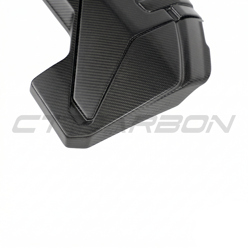 CT5930_Matte_CTCarbon_250326_06_99c98d20-6dcb-41d8-86dd-a430b3683b17.png