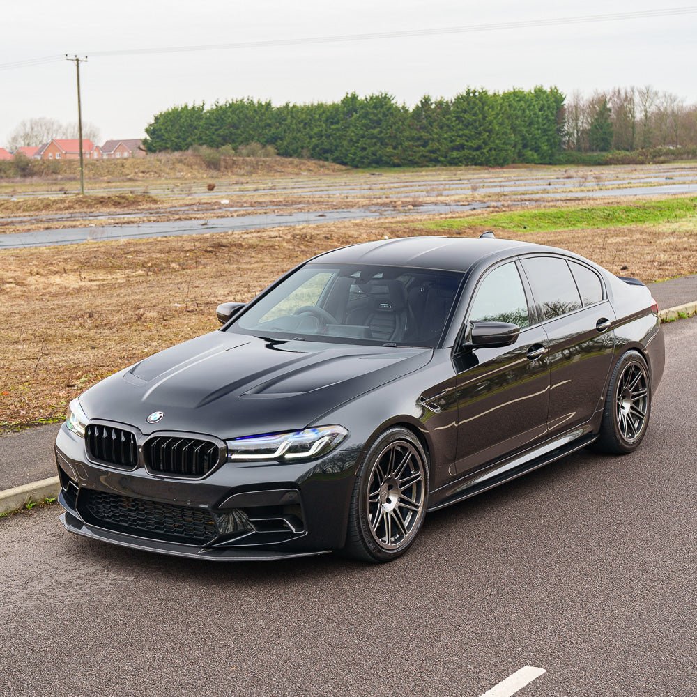 F90_M5_Bonnet_1x1_Web_CT_Carbon_171225_04_07f323b0-0a8f-484b-a3e7-9a88f1c4bd75.jpg