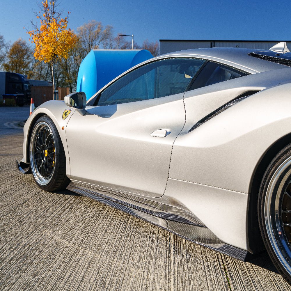 FERRARI 488 PISTA CARBON FIBRE SIDE SKIRTS - CT DESIGN