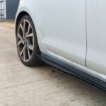 VOLKSWAGEN-GOLF-RGTDGTI-MK77_5-2014-2020-GLOSS-BLACK-SIDE-SKIRTS.jpg