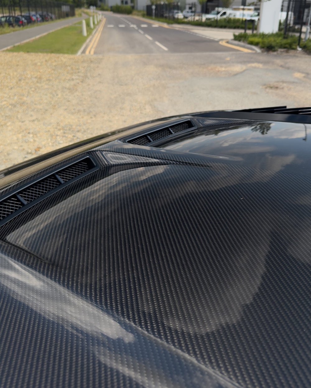 LAND-ROVER-DEFENDER-L663-90110130-CARBON-FIBRE-SV-STYLE-HOODBONNET-9.jpg