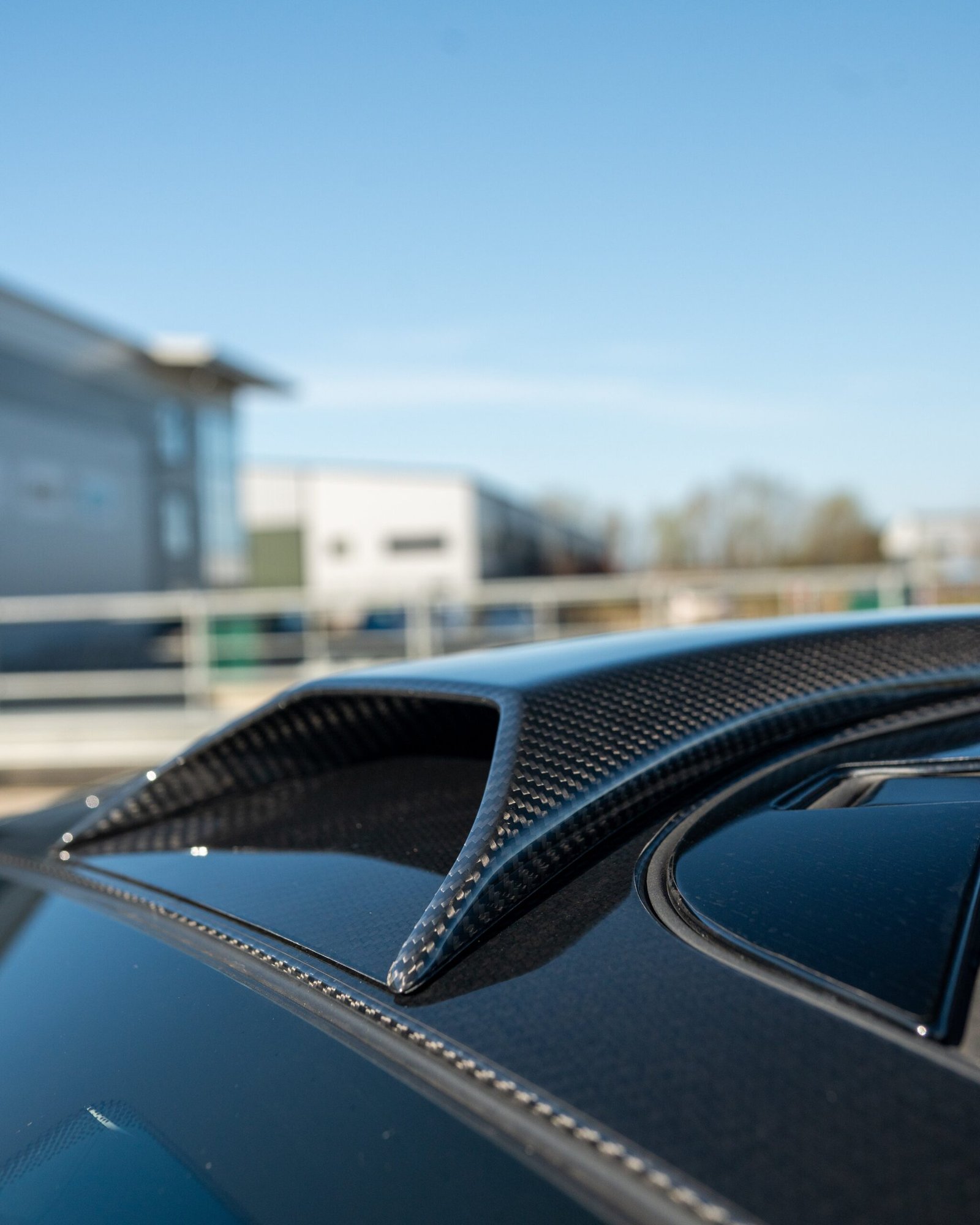 MCLAREN-720S-CARBON-FIBRE-ROOF-SCOOP-CT-DESIGN-4.jpg