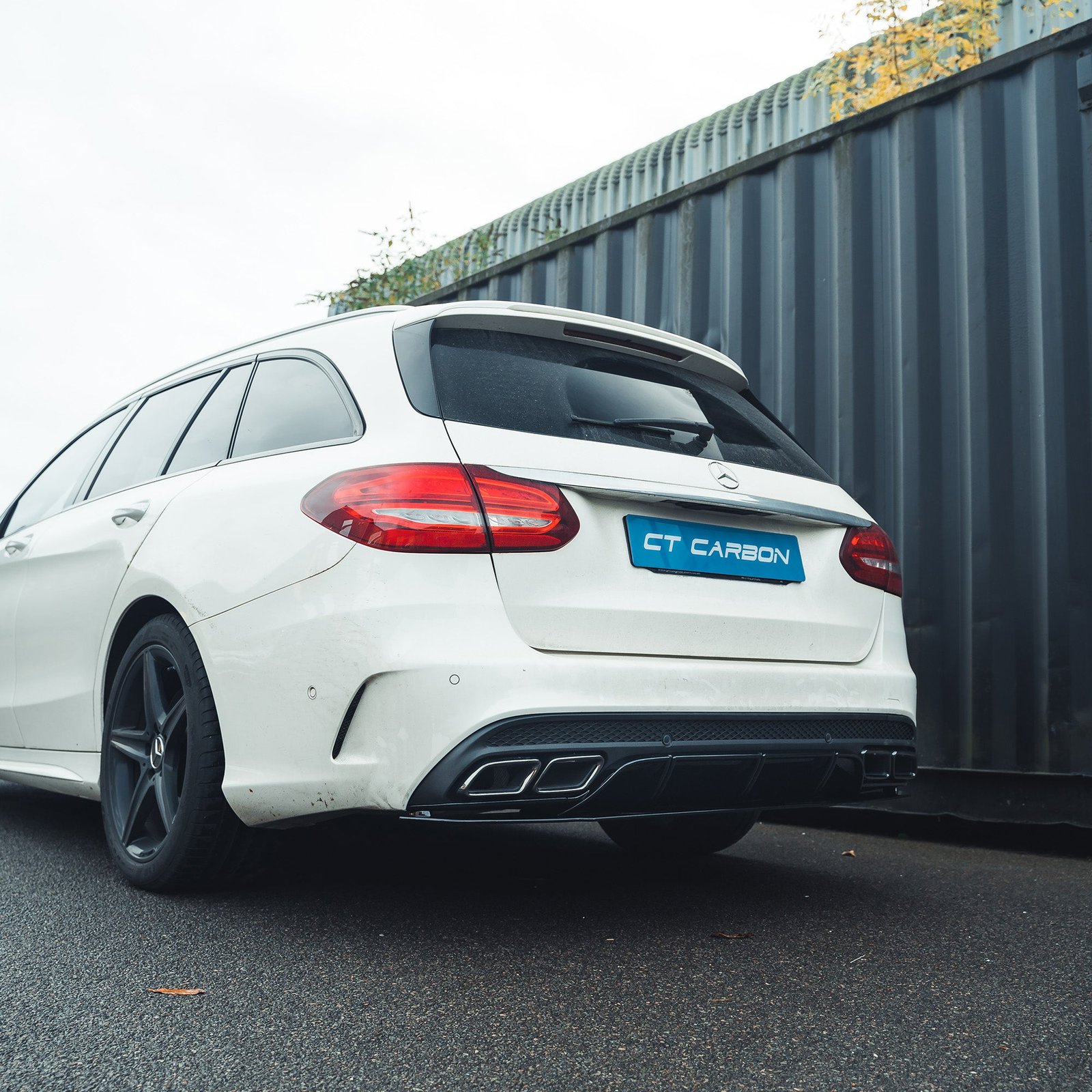 MERCEDES-C-CLASS-SALOONESTATE-W205-GLOSS-BLACK-DIFFUSER-BLACK-TIPS-3.jpg
