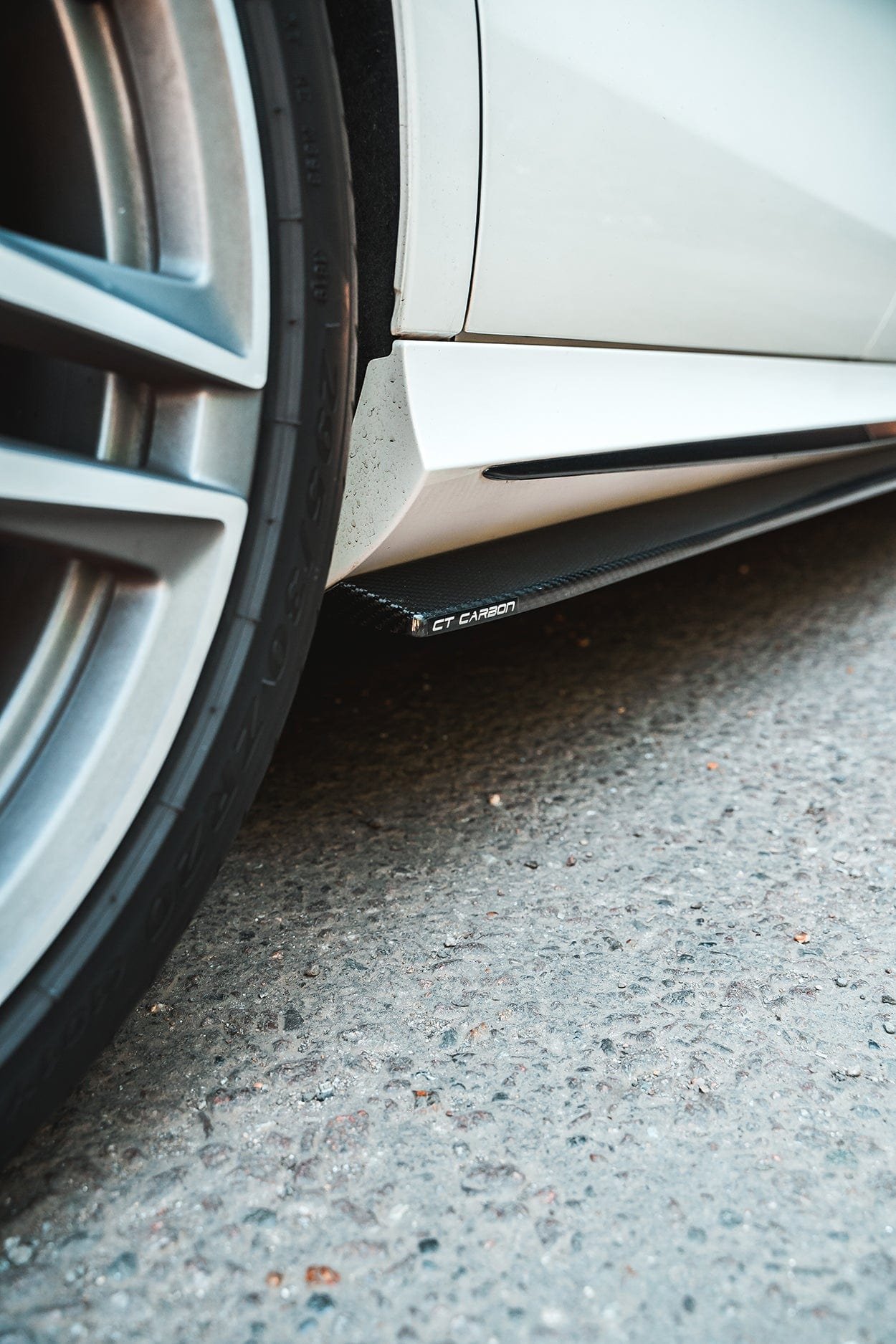 MERCEDES-E63-W213-CARBON-FIBRE-SIDE-SKIRTS-CT-DESIGN-4.jpg