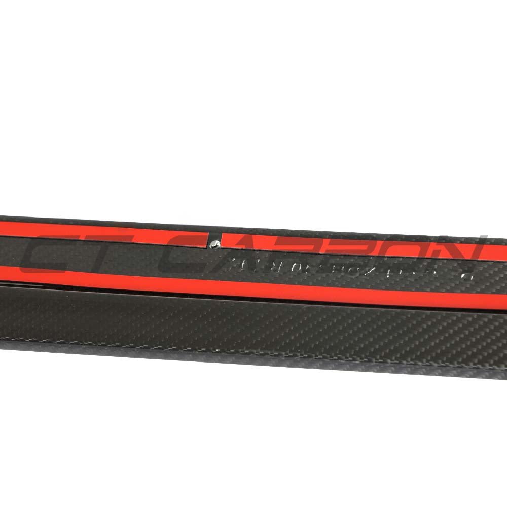 VW-GOLF-MK8-R-CARBON-FIBRE-SIDE-SKIRTS-CT-DESIGN-4.jpg