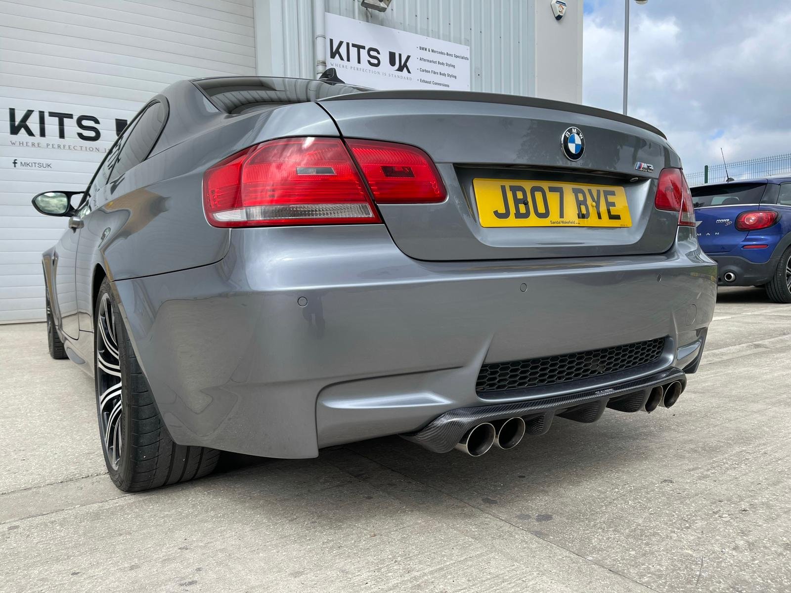 ct-carbon-full-kit-bmw-e92-m3-full-carbon-fibre-kit-mp-style-ct-carbon-bmw-e92-m3-full-carbon-fibre-kit-mp-style-29960905556138.jpg