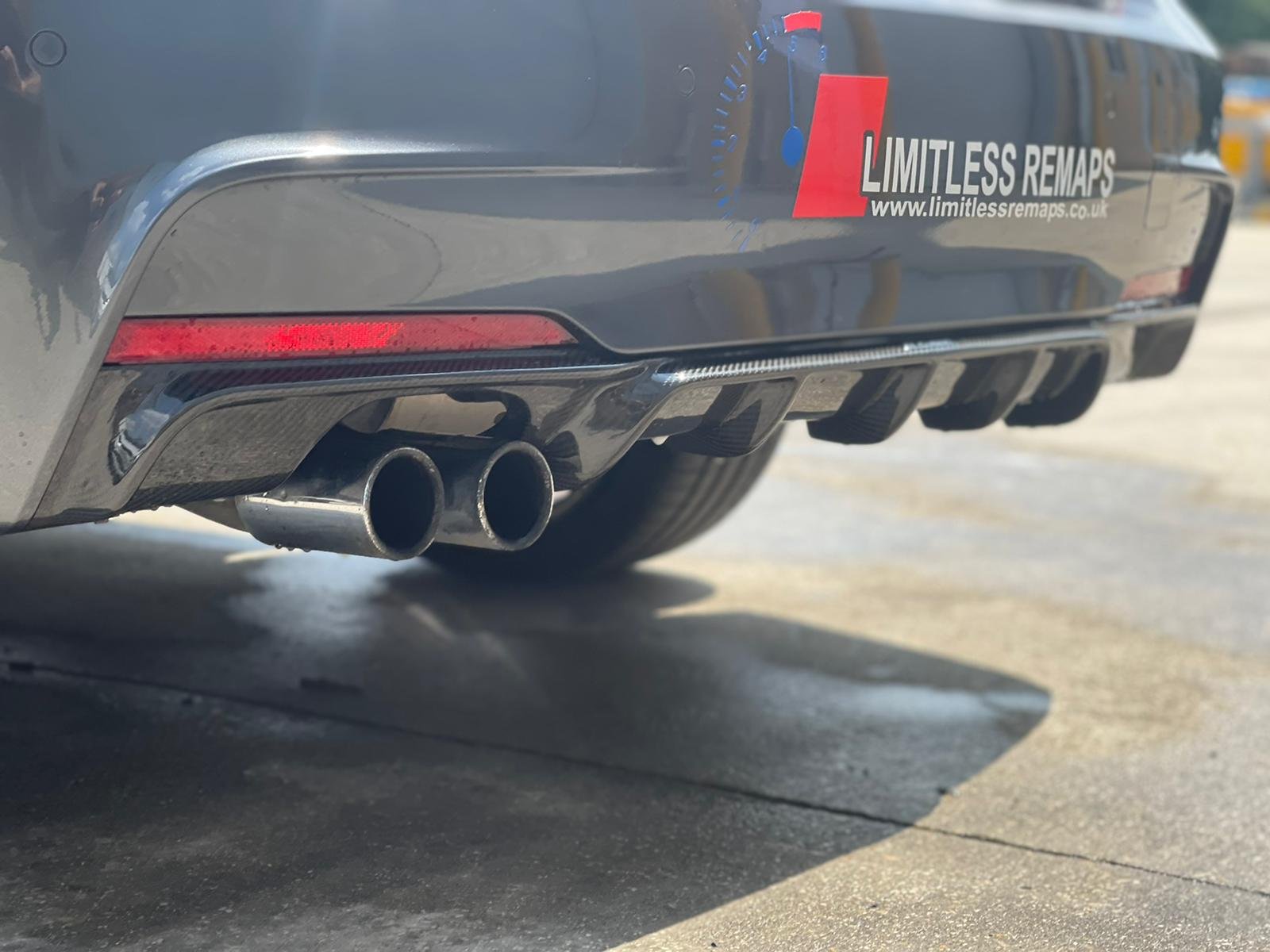 ct-carbon-full-kit-bmw-f30-3-series-saloon-full-carbon-fibre-kit-mp-style-ct-carbon-bmw-f30-3-series-saloon-full-carbon-fibre-kit-mp-style-33491278135466.jpg