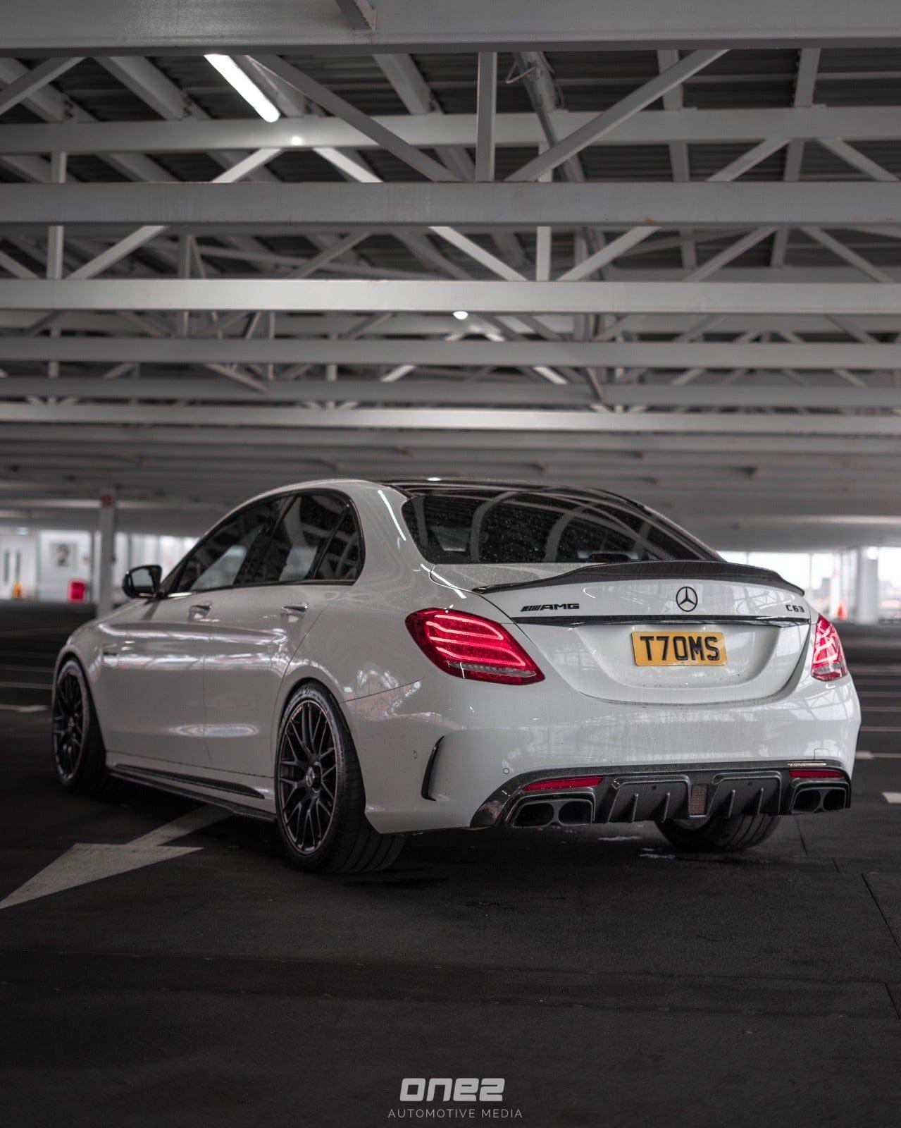 ct-carbon-full-kit-mercedes-c63-w205-saloon-full-carbon-fibre-kit-b-style-ct-carbon-mercedes-c63-w205-saloon-full-carbon-fibre-kit-b-style-33444326113450.jpg