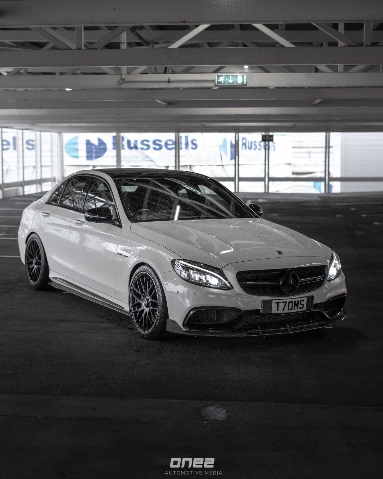 ct-carbon-full-kit-mercedes-c63-w205-saloon-full-carbon-fibre-kit-b-style-ct-carbon-mercedes-c63-w205-saloon-full-carbon-fibre-kit-b-style-33444326768810.jpg